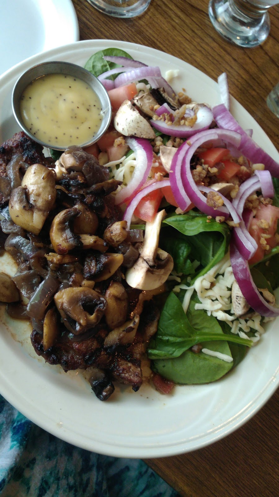 Crofters Steak & Seafood | 565 Stellarton Rd, New Glasgow, NS B2H 1M6, Canada | Phone: (902) 755-3383