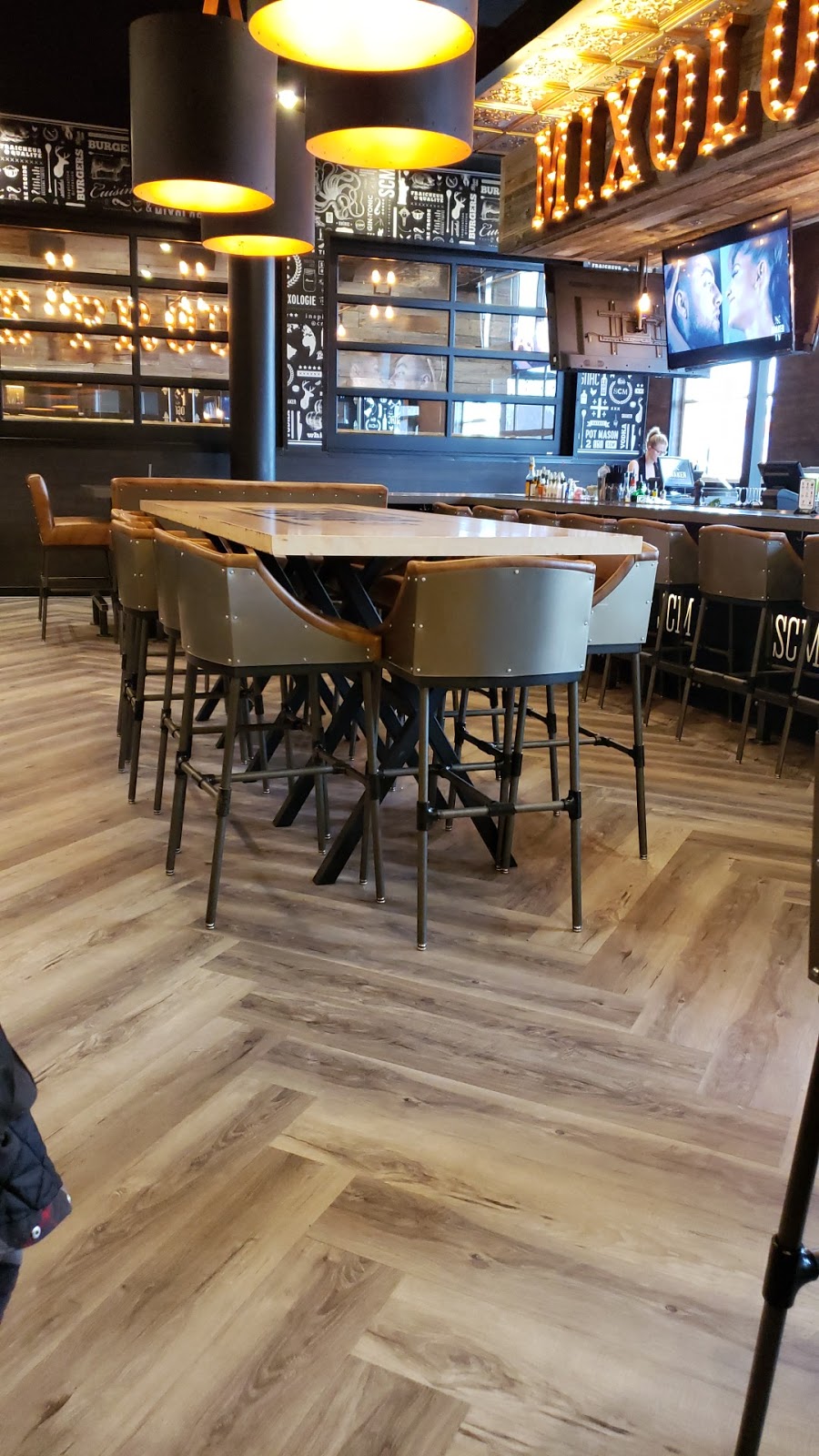 Shaker Cuisine & Mixologie | 485 Boulevard Jutras E, Victoriaville, QC G6P 7H4, Canada | Phone: (819) 604-1220