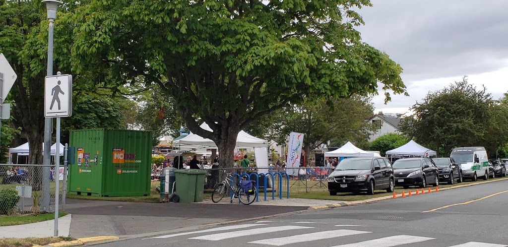 Memorial Park | 1200 Esquimalt Rd, Victoria, BC V9A 3N8, Canada | Phone: (250) 412-8500