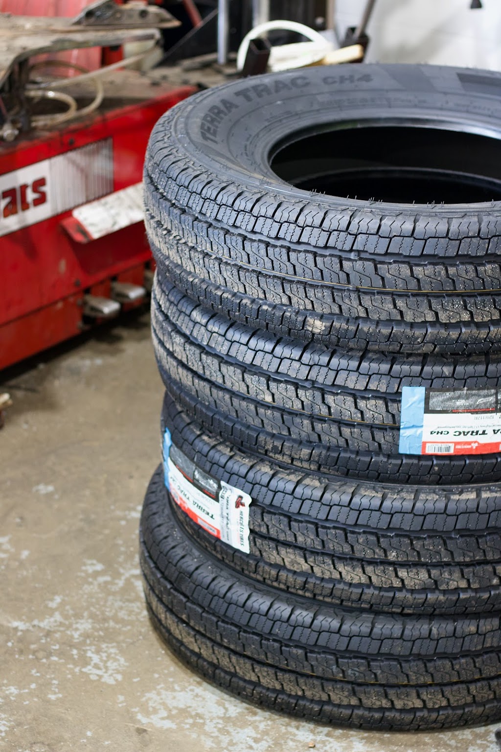 5D Truck Center | 4121 Morris Dr, Burlington, ON L7L 5L5, Canada | Phone: (289) 812-8500