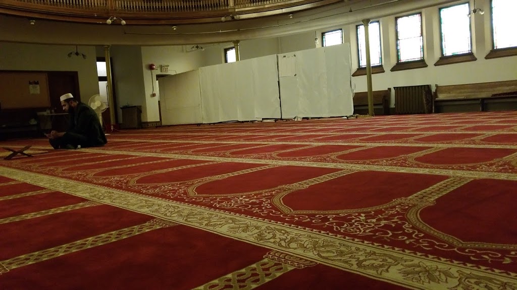 Salam Masjid مسجد | 294 Burrows Ave, Winnipeg, MB R2W 1Z6, Canada | Phone: (204) 342-5642