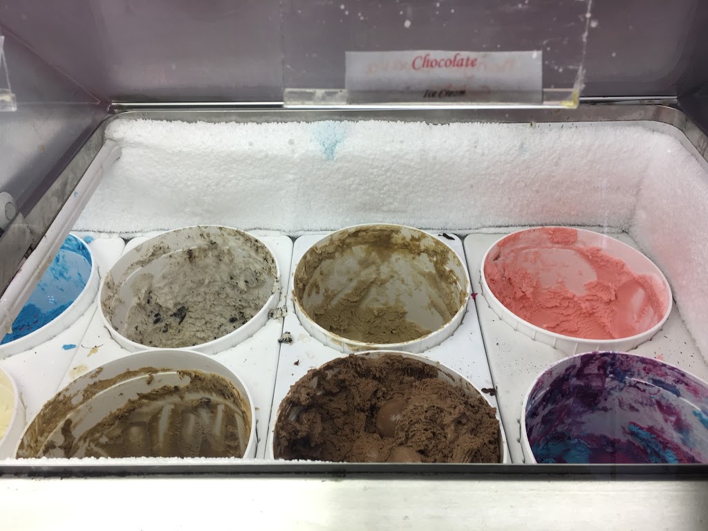 Chantilly Gelato & Cafe | 234 Esplanade Ave, Harrison Hot Springs, BC V0M 1K0, Canada | Phone: (604) 491-2001