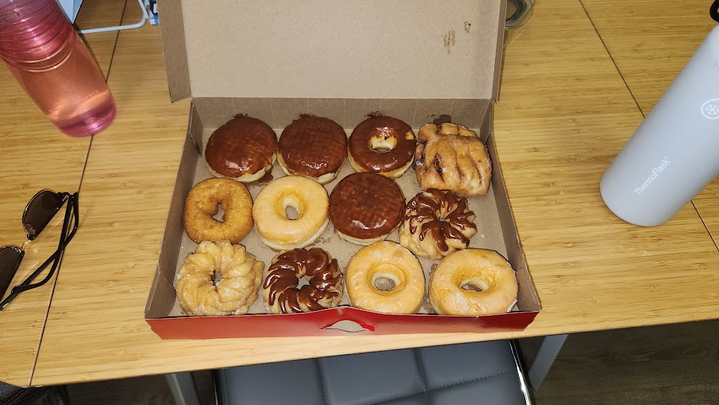 Tim Hortons | 3340 Bd des Sources, Dollard-des-Ormeaux, QC H9B 1Z9, Canada | Phone: (514) 685-1133