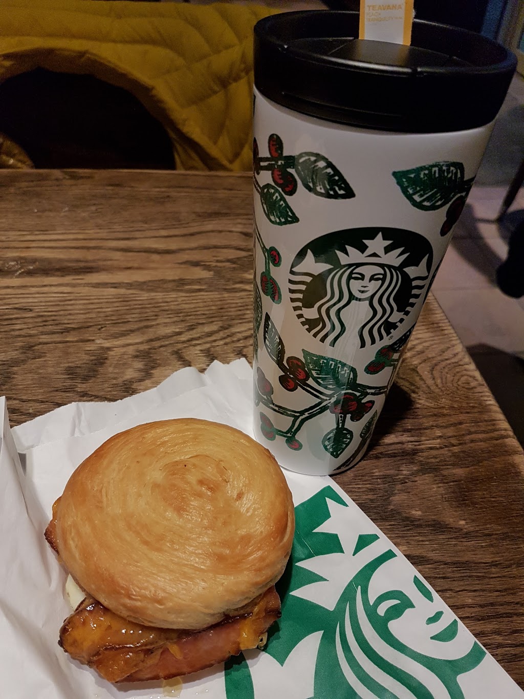Starbucks | 65 Wicksteed Ave C, East York, ON M4G 4H9, Canada | Phone: (416) 429-8827