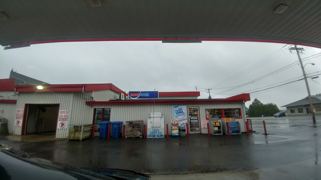 Shell | 5527 Chemin de lAéroport, Valcourt, QC J0E 2L0, Canada | Phone: (450) 532-3432