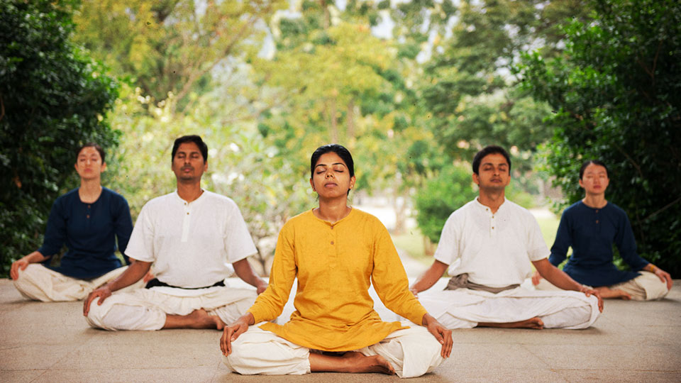 Samsara Hatha Yoga | 2144 Rue Charles-Daudelin, Longueuil, QC J4N 0C5, Canada | Phone: (514) 424-7871