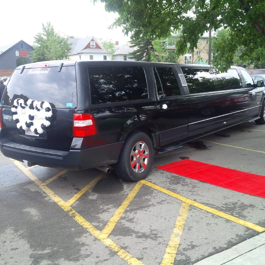 Paramount Limousine Services Ltd. | 1804 Crowchild Trail NW, Calgary, AB T2M 0M5, Canada | Phone: (403) 804-8916
