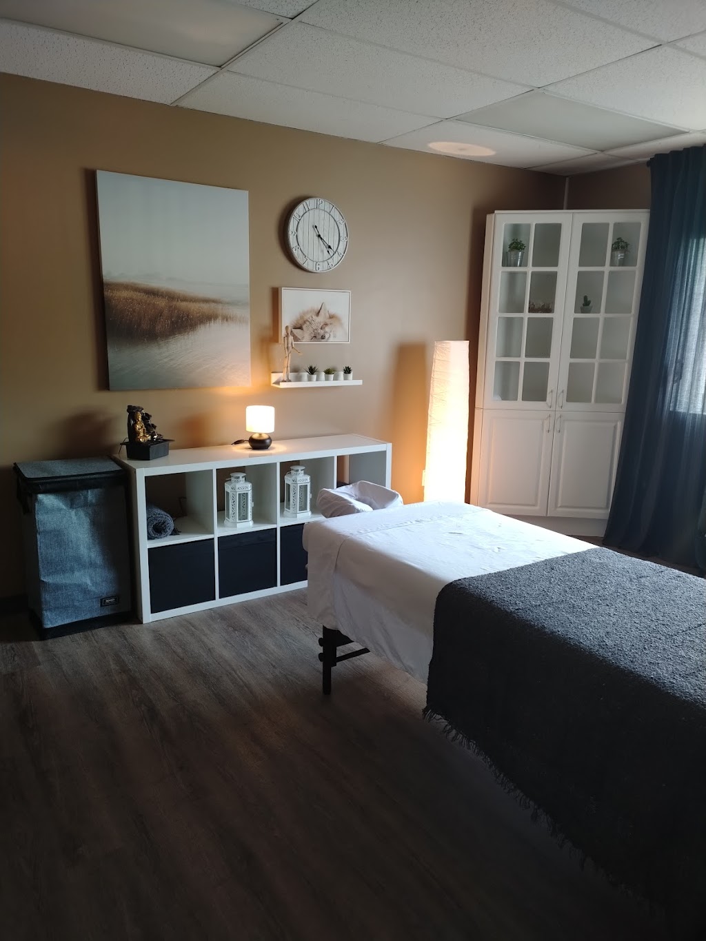 Annie Belzile, Massothérapeute | 120 Rue Armand Bombardier suite 130, Donnacona, QC G3M 1V3, Canada | Phone: (581) 983-1105