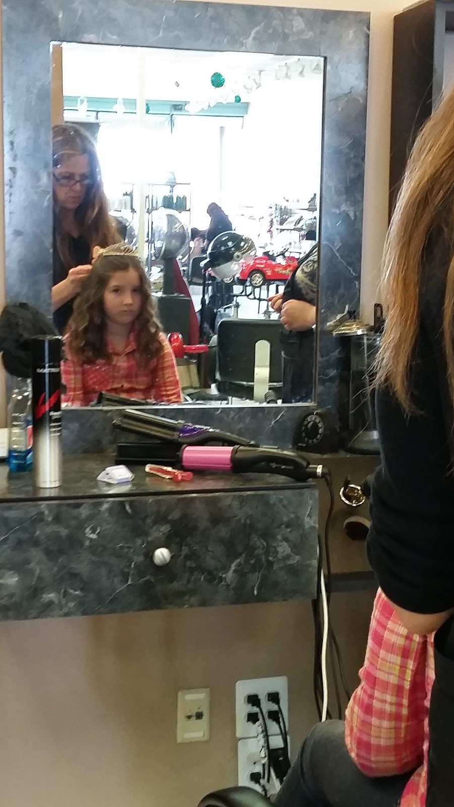 Modern Hair Care | 67378 Main St, Richmond, MI 48062, USA | Phone: (586) 727-4555