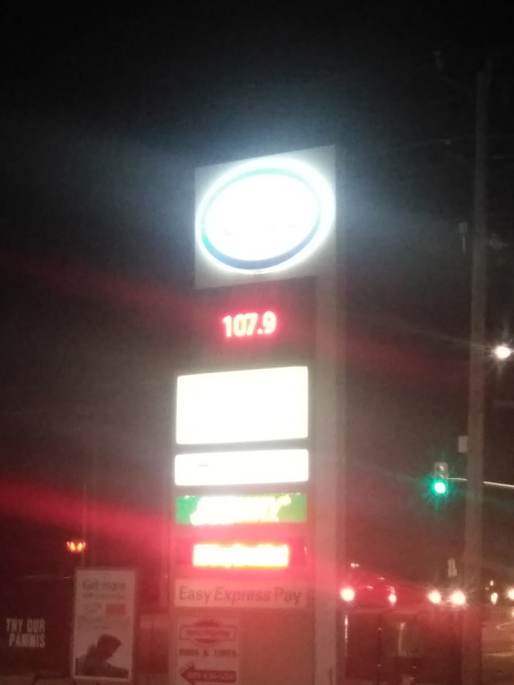 Esso | 13210 Lundys Ln, Niagara Falls, ON L2E 6S4, Canada | Phone: (905) 227-0295