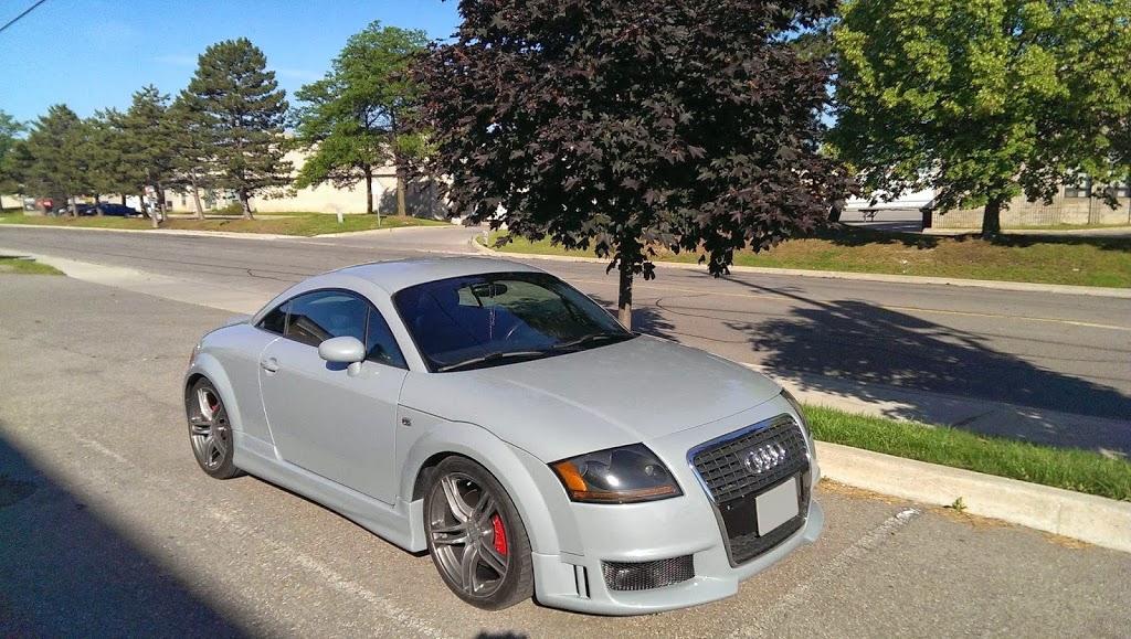 Uni-Body Collision Ltd | 1880 Meyerside Dr, Mississauga, ON L5T 1B4, Canada | Phone: (905) 670-3300