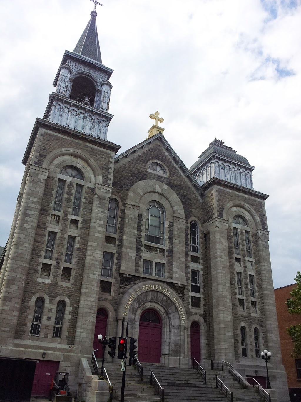 Notre-Dame-du-Perpétuel-Secours | 5959 Boulevard Monk, Montréal, QC H4E 3H5, Canada | Phone: (514) 767-5368