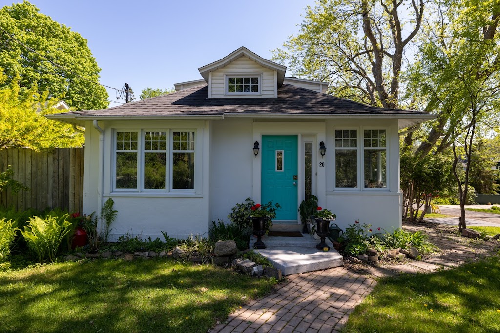 Linda Sestock Real Estate | 263C Boul. Saint-Jean, Pointe-Claire, QC H9R 3J1, Canada | Phone: (514) 984-7685
