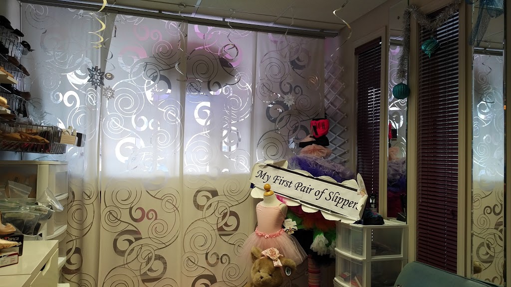 Lilybear Dance Boutique | 496 Adelaide St, Woodstock, ON N4S 4B4, Canada | Phone: (519) 537-8444