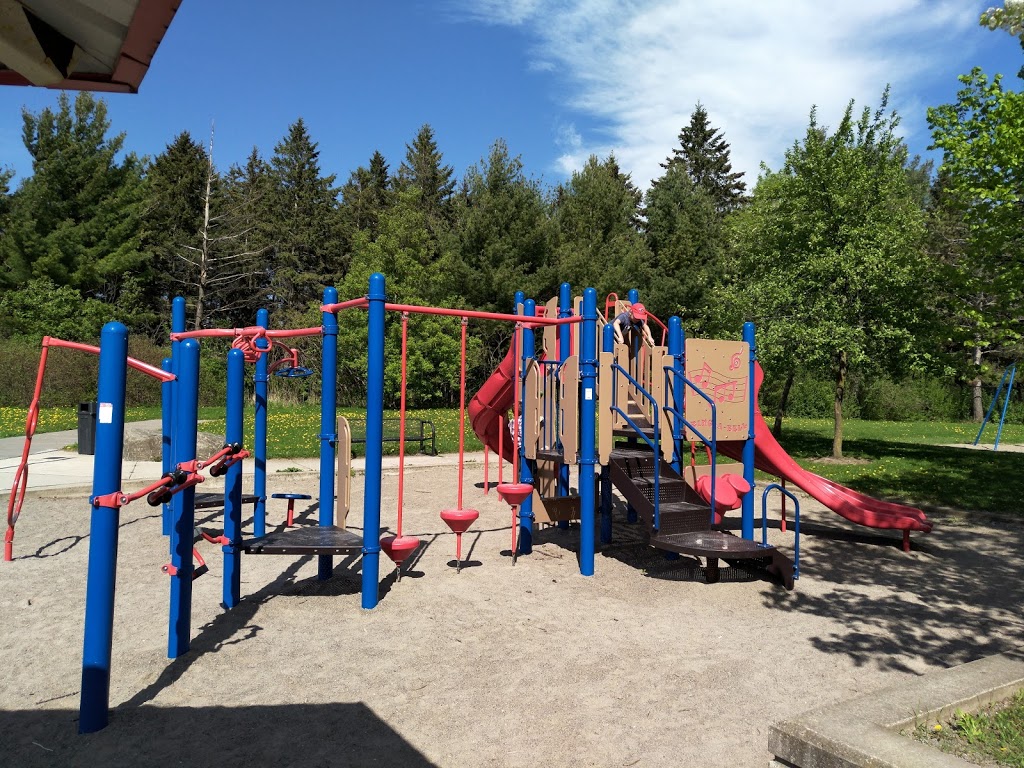 Maple Airport Park | 121 Avro Rd, Maple, ON L6A 1Y2, Canada | Phone: (905) 832-2281