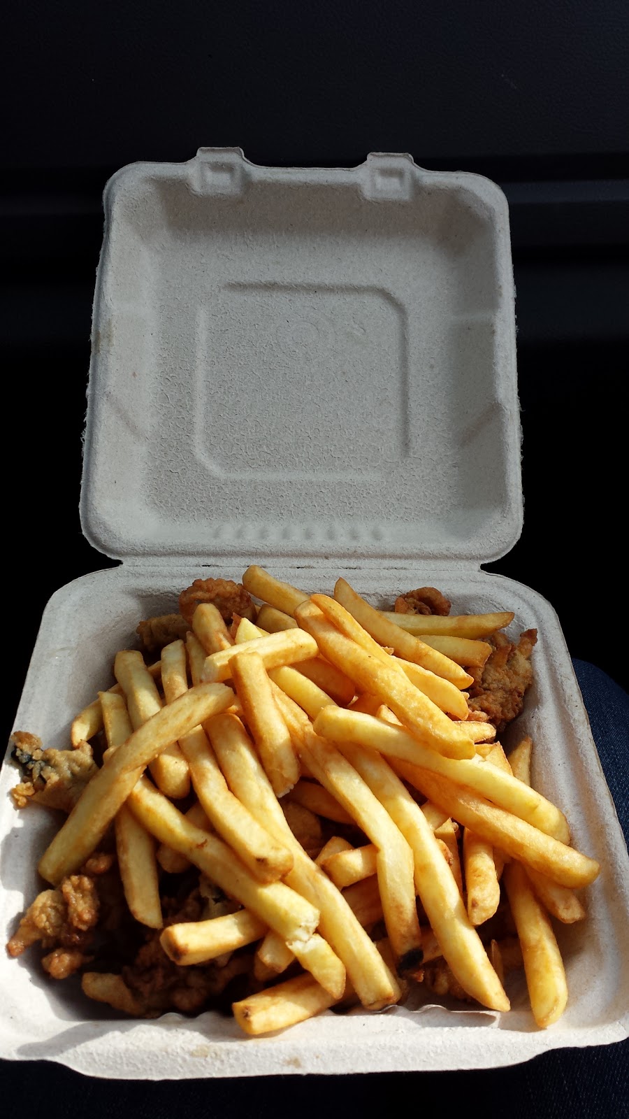 Johns Lunch | 352 Pleasant St, Dartmouth, NS B2Y 3S5, Canada | Phone: (902) 469-3074