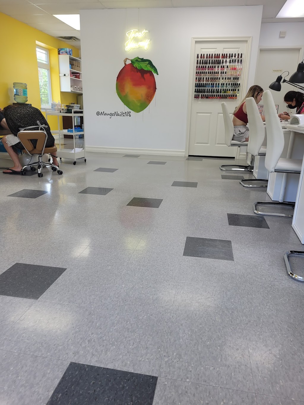 Mango Nails | 1330 Fall River Rd Unit 202, Fall River, NS B2T 1E6, Canada | Phone: (902) 576-2656