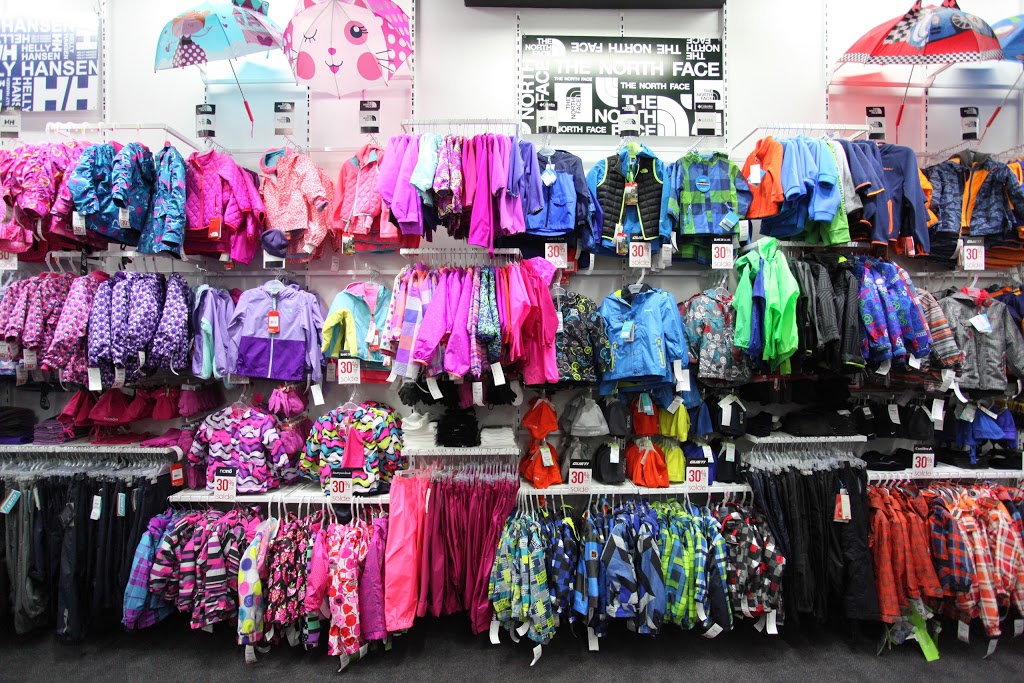 Clement | Centre Rockland, 2305 Chemin Rockland, Mont-Royal, QC H3P 3E9, Canada | Phone: (514) 334-4727