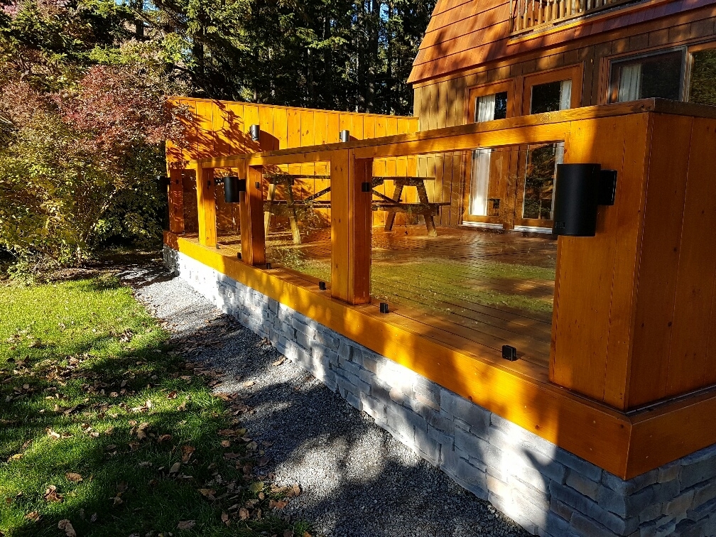 Home Town Glass | 36 Glendale Ave, Lower Branch, NS B4V 4M8, Canada | Phone: (902) 523-0500