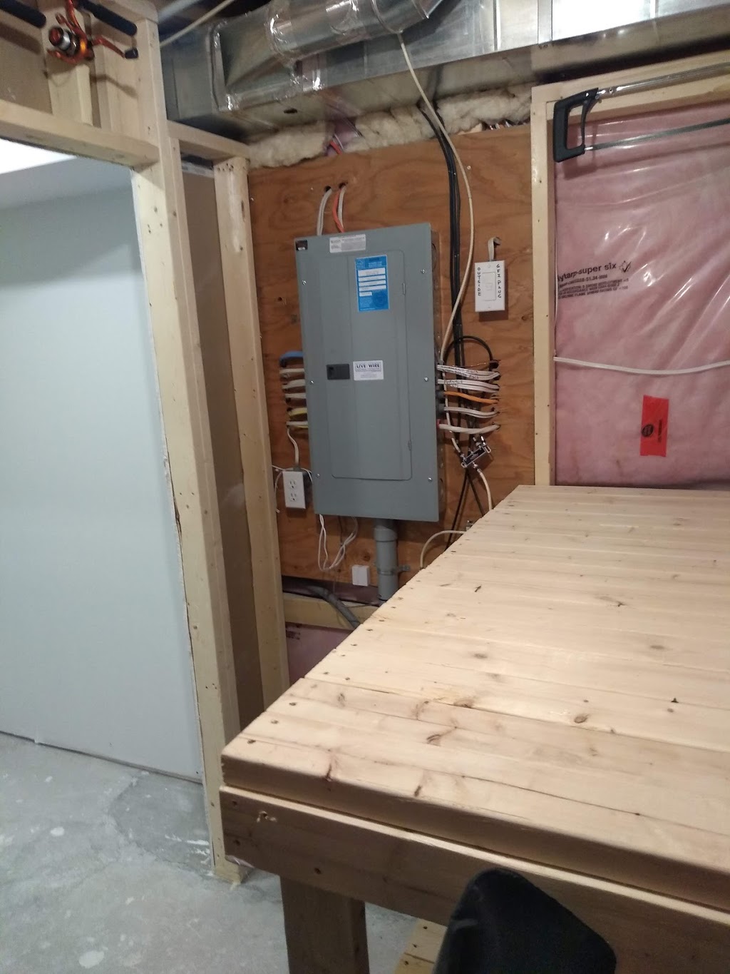 Live Wire Electrical Contractor | 63 Trowbridge St, Breslau, ON N0B 1M0, Canada | Phone: (519) 500-7771