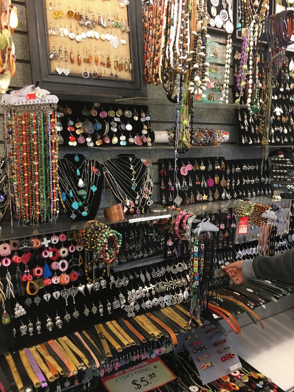 Grand Bazaar Istanbul | 15505 Marine Dr #102, White Rock, BC V4B 1C9, Canada | Phone: (604) 538-1692