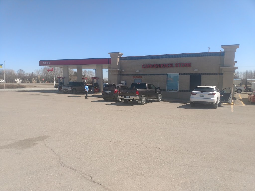 Co-op Gas Bar | 581 South Service Road, Wynyard, SK S0A 4T0, Canada | Phone: (306) 554-3368