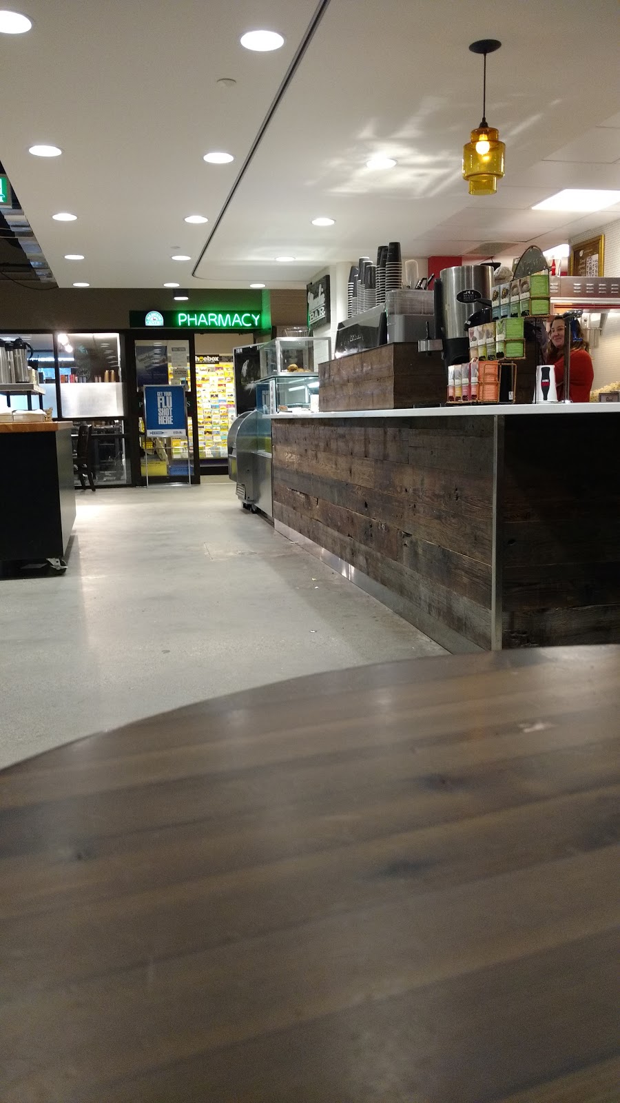 Cinecenta Munchie Bar | 3800 Finnerty Rd, Victoria, BC V8P 4X2, Canada | Phone: (250) 472-4317