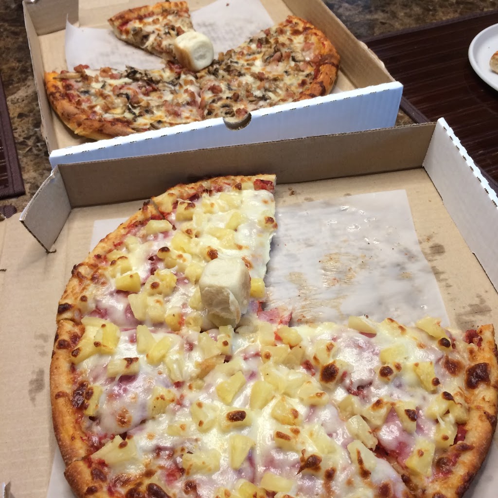 Q Pizza | 4517 W Saanich Rd, Victoria, BC V8Z 3G3, Canada | Phone: (250) 727-0476