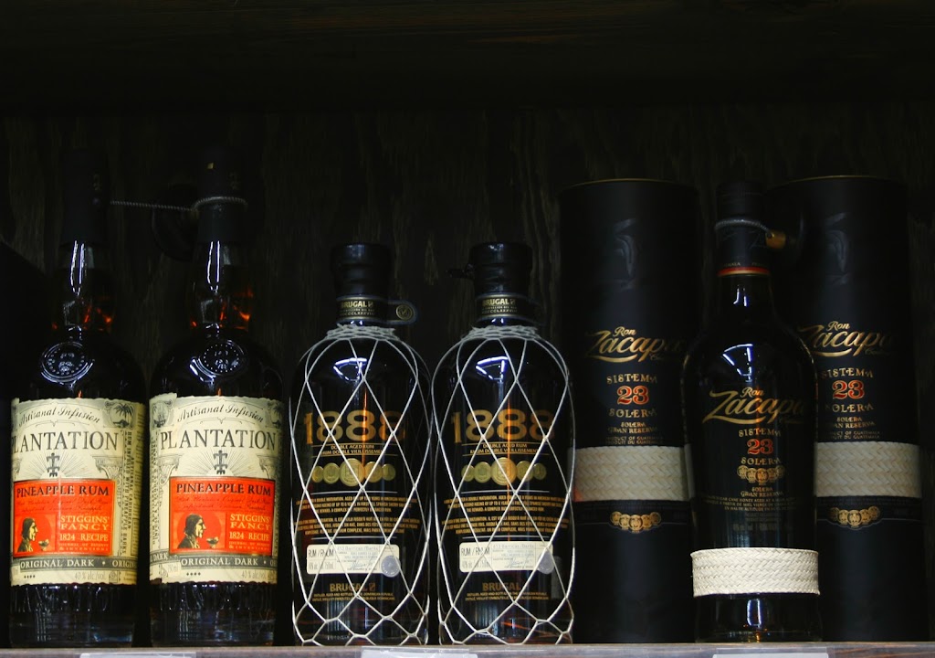 Grandview Corners Liquor Store | 16051 24 Ave Unit 20, Surrey, BC V3S 9H7, Canada | Phone: (604) 542-8611
