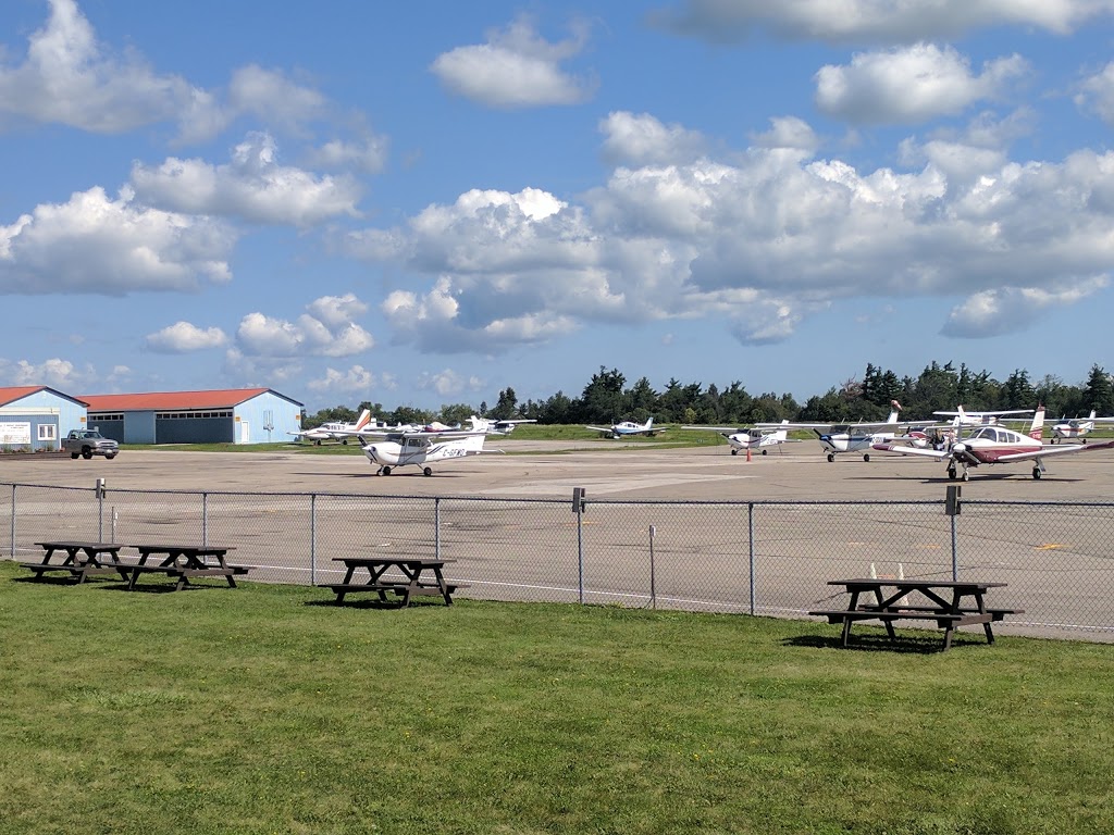 Brampton Flight Centre and Flying Club | 13691 McLaughlin Rd, Cheltenham, ON L7C 2B2, Canada | Phone: (905) 838-1400