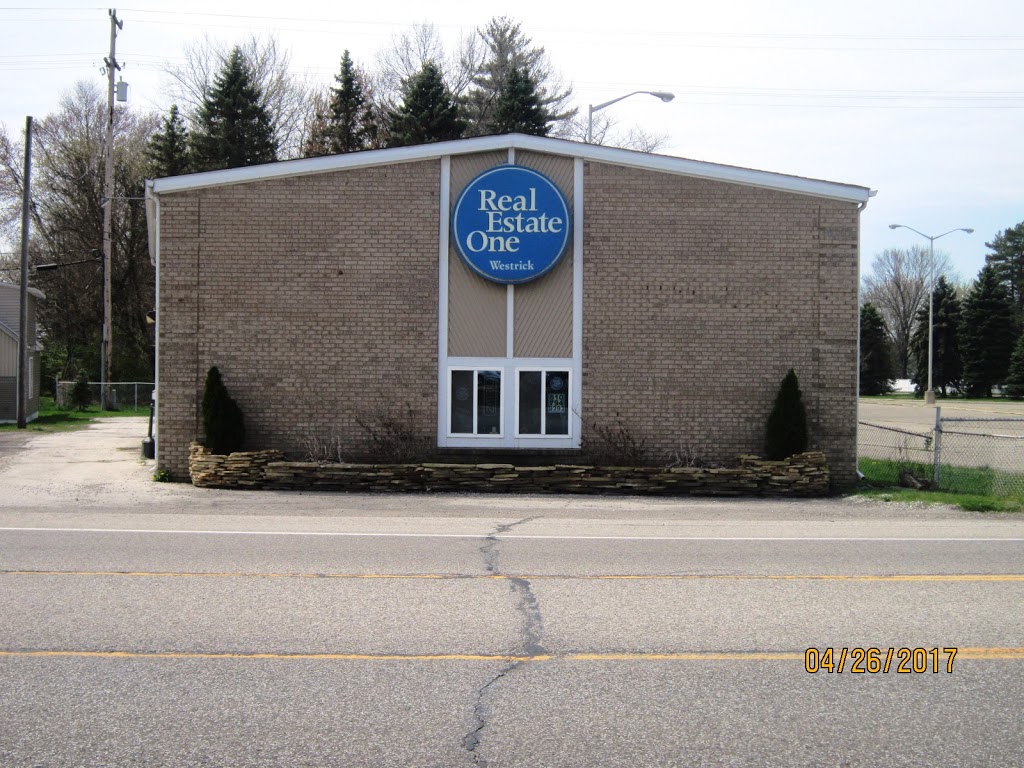 Real Estate One | 2615 Pointe Tremble Rd, Algonac, MI 48001, USA | Phone: (810) 794-9393