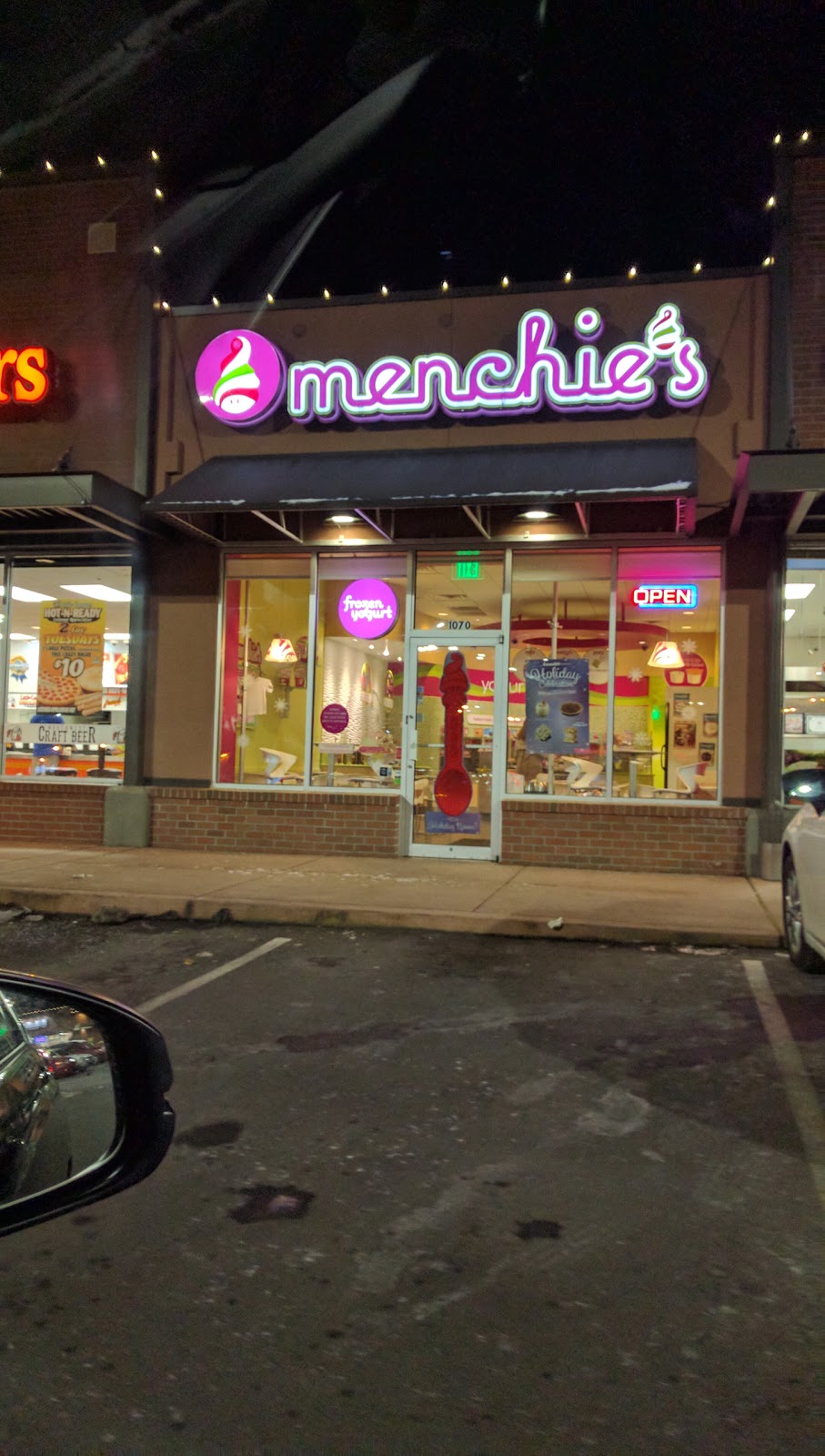 Menchies Frozen Yogurt | 1070 Lakeway Dr, Bellingham, WA 98229, USA | Phone: (361) 434-0087