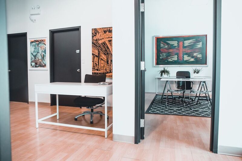 Station 16 Gallery | 9655 Rue Meilleur, Montréal, QC H3L 0A1, Canada | Phone: (514) 858-1616