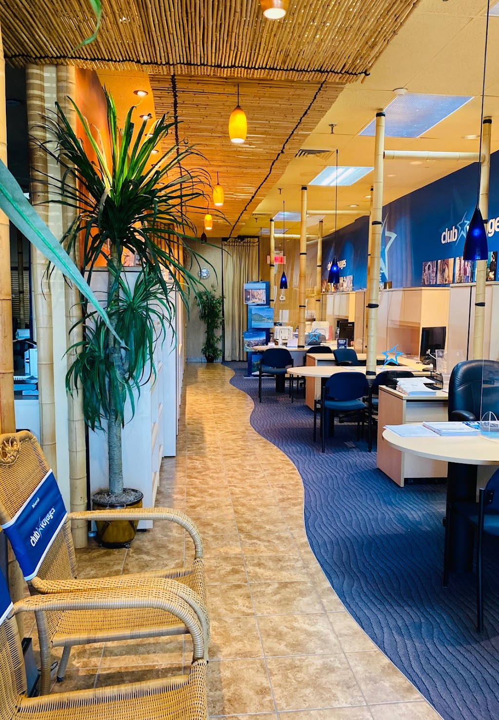 Club Voyages Tourbec (Laval) | 550 Bd du Curé-Labelle, Laval, QC H7L 4V6, Canada | Phone: (450) 622-0865