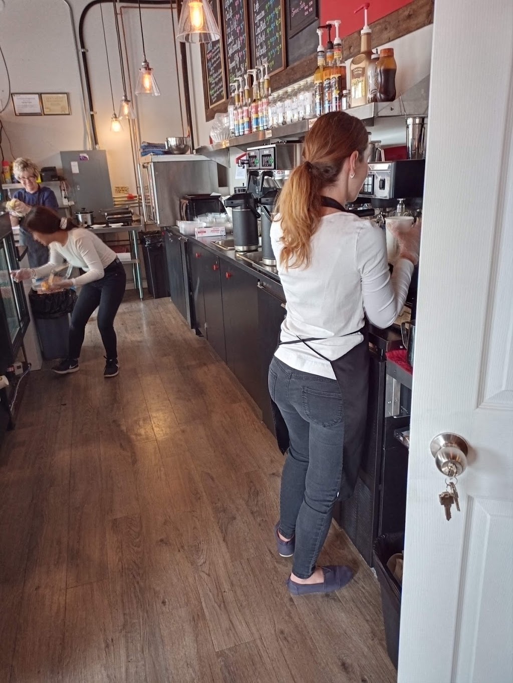 Renaissance Bakery and Cafe Didsbury | Bay 6A, 2409 16 St, Didsbury, AB T0M 0W0, Canada | Phone: (403) 335-3104