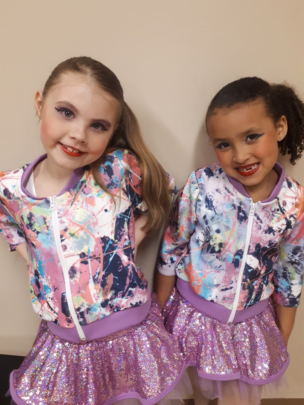 Toes Across The Floor Dance Company | 330 Gage Ave, Kitchener, ON N2M 5C6, Canada | Phone: (519) 725-4555