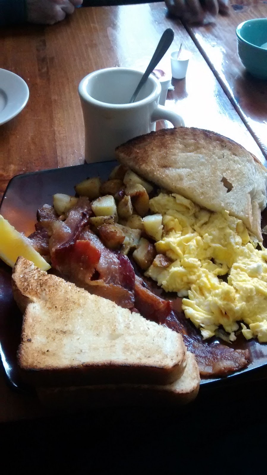 Jay Village Inn & Restaurant | 1078 VT-242, Jay, VT 05859, USA | Phone: (802) 988-2306