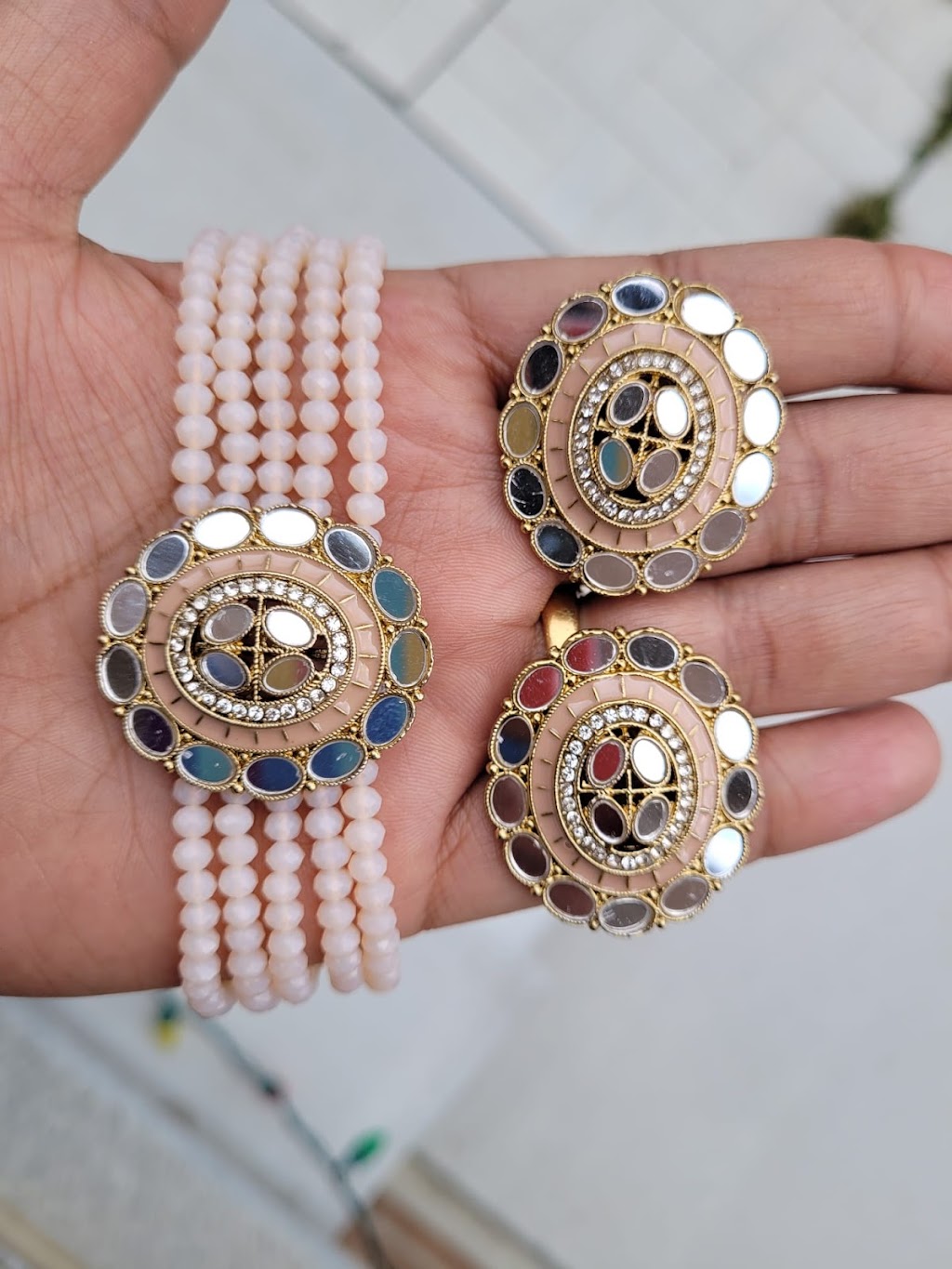 Stunning Y0U | 79 Dolobram Trl, Brampton, ON L7A 4Y4, Canada | Phone: (437) 995-8251
