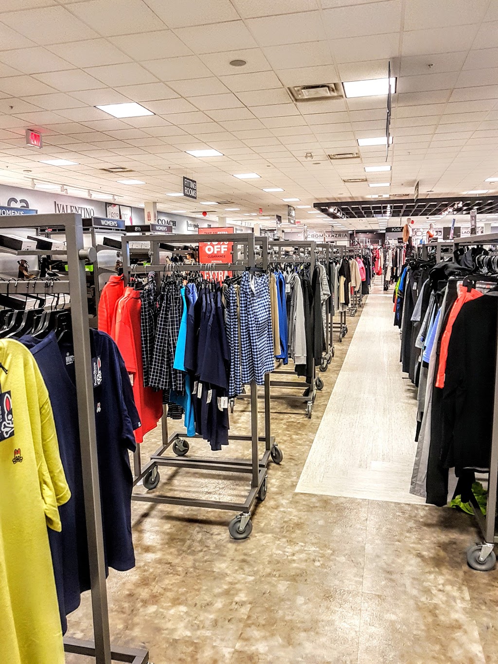 Saks OFF 5TH | 13850 Steeles Ave, Halton Hills, ON L7G 0J1, Canada | Phone: (905) 875-2546