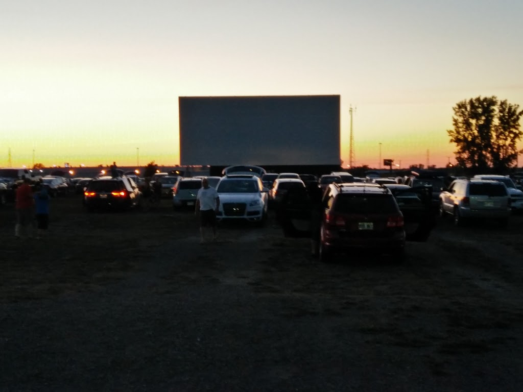 Cine-parc Boucherville | 1700 Rue Eiffel, Boucherville, QC J4B 7W1, Canada | Phone: (450) 655-0692