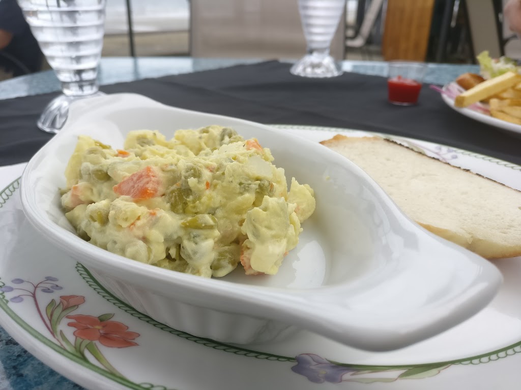 Beach House Cafe | 2775 Island Hwy W, Qualicum Beach, BC V9K 2C4, Canada | Phone: (250) 752-9626