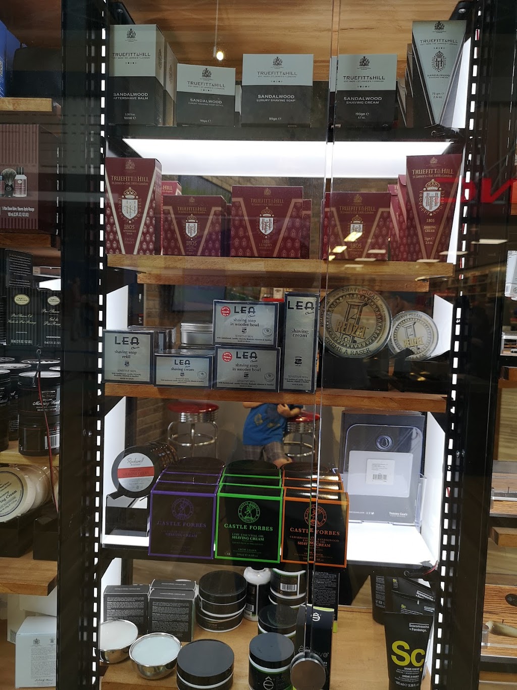 Tommy Guns Original Barbershop | 5000 Canoe Pass Wy #654, Tsawwassen, BC V4M 0B3, Canada | Phone: (604) 383-4867