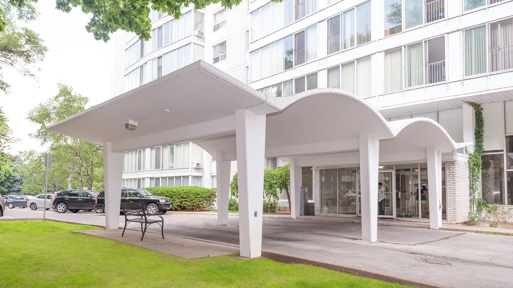 The Lakeshore Club - CLV Group | 5220 Lakeshore Rd, Burlington, ON L7L 1C6, Canada | Phone: (289) 288-4309