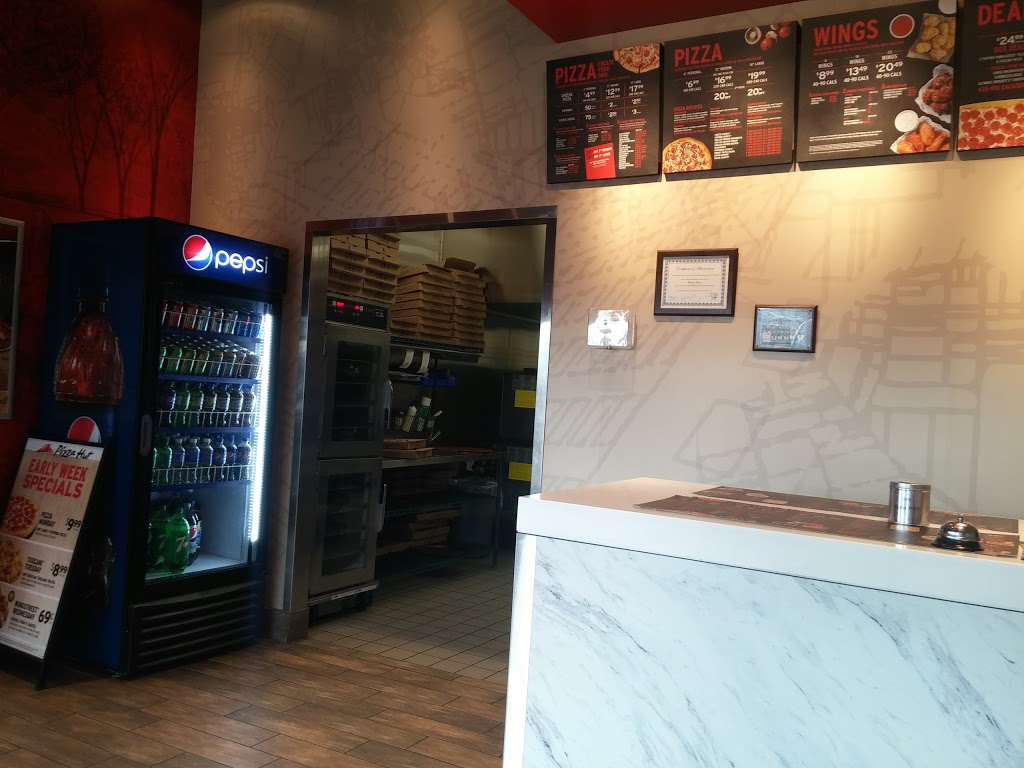 Pizza Hut | 483 Holland St W h3, Bradford, ON L3Z 0C1, Canada | Phone: (905) 775-5959