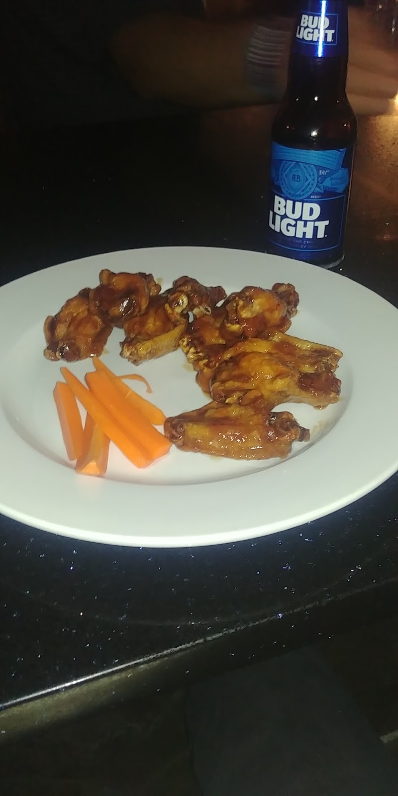Blue Diamond Bar & Grill | 6179 Perth St Unit 150, Richmond, ON K0A 2Z0, Canada | Phone: (613) 838-2122
