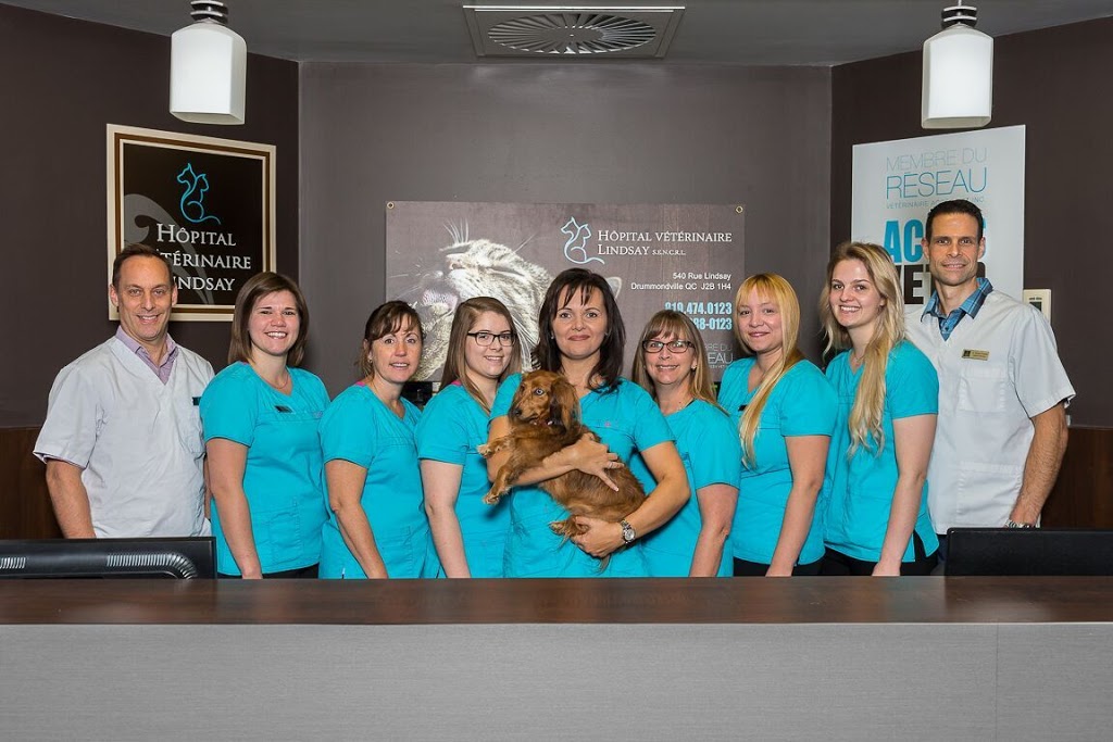 Lindsay Veterinary Hospital | 540 Rue Lindsay, Drummondville, QC J2B 1H4, Canada | Phone: (819) 474-0123