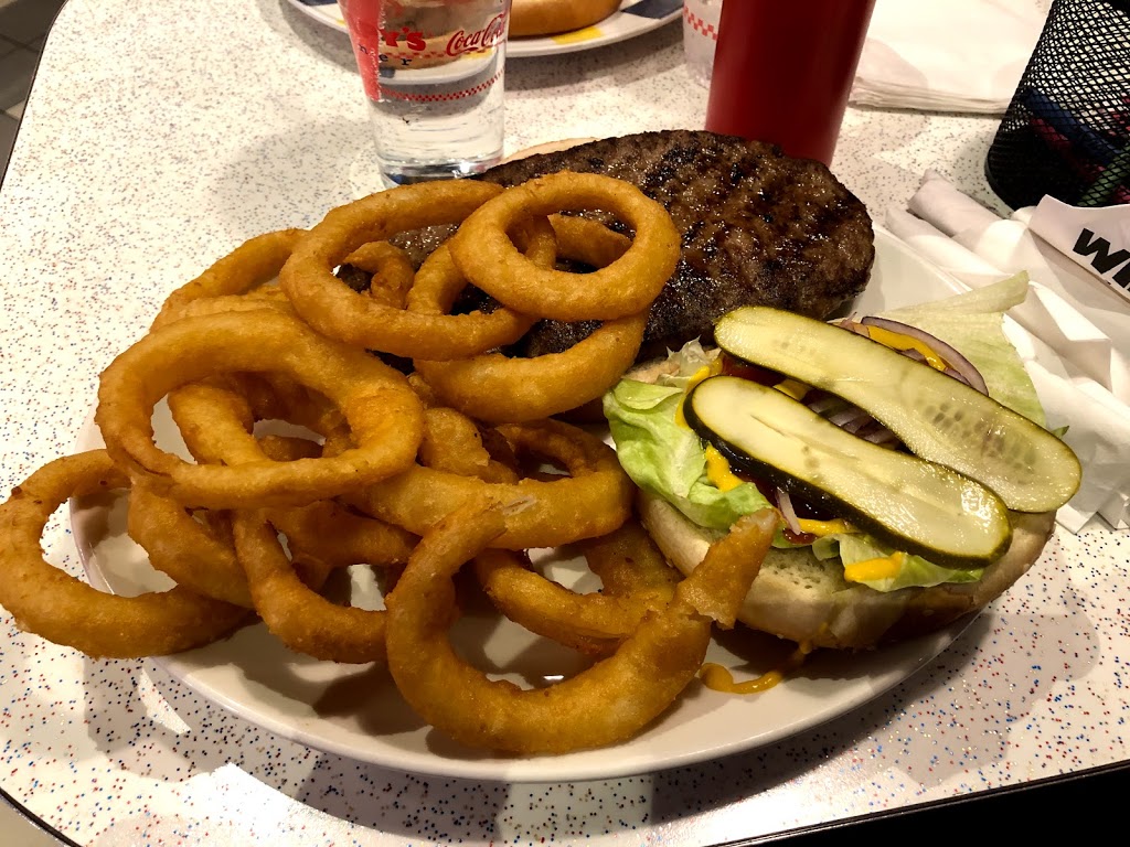 Wimpys Diner | 461 Park Rd S, Oshawa, ON L1J 1T8, Canada | Phone: (905) 432-7222