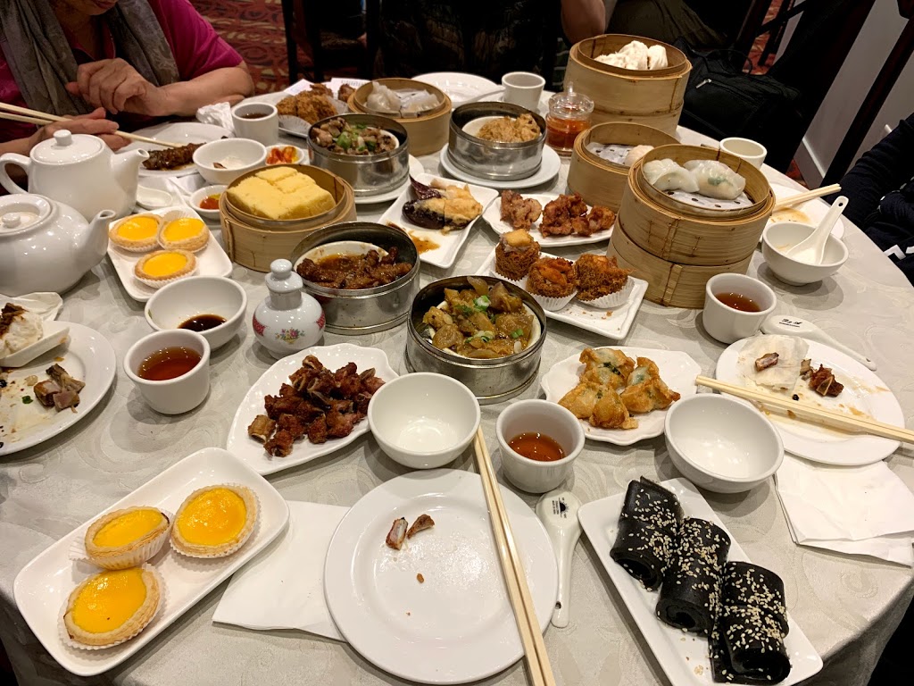 Flamingo Chinese Restaurant | 1652 SE Marine Dr, Vancouver, BC V5P 2R6, Canada | Phone: (604) 325-4511