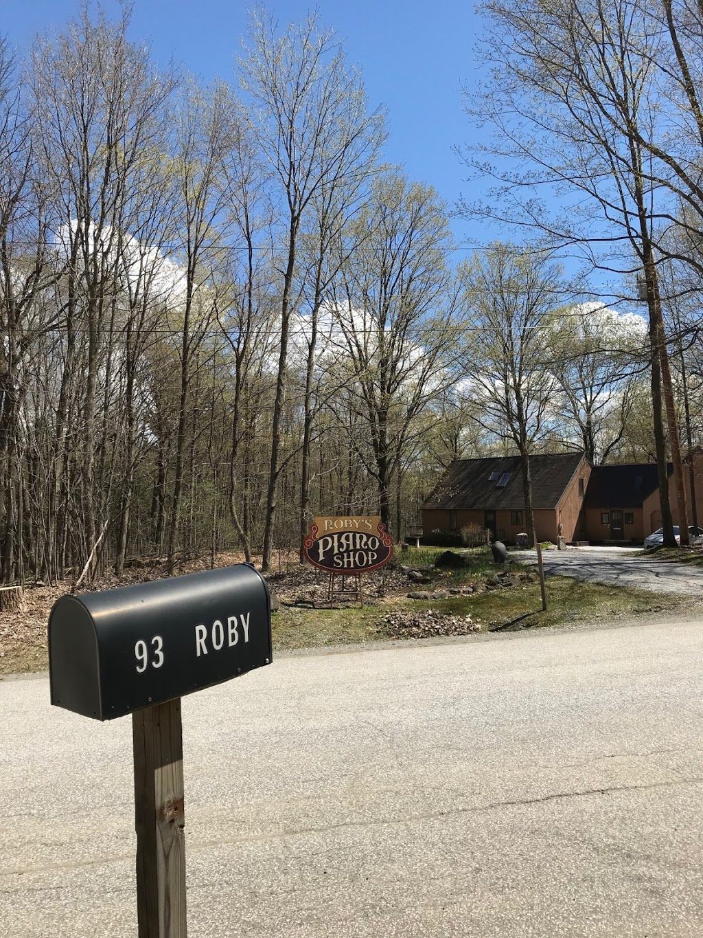 Robys Piano Shop | 93 Gauthier Dr, Swanton, VT 05488, USA | Phone: (802) 527-7405
