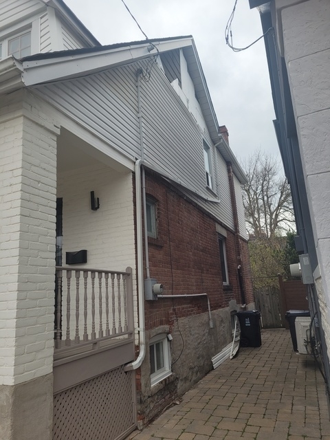 Danforth RD Roofing Installers & Contracting Ltd | 3291 Kingston Rd, Scarborough, ON M1M 1P9, Canada | Phone: (437) 259-2273